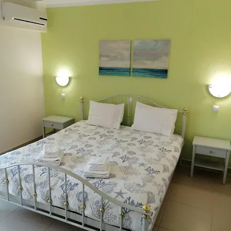 Spacious By The Beach At Praia Da Rocha Apartment *