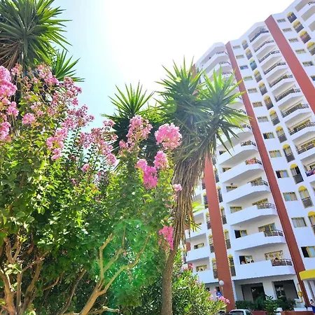 Lejlighed Spacious By The Beach At Praia Da Rocha